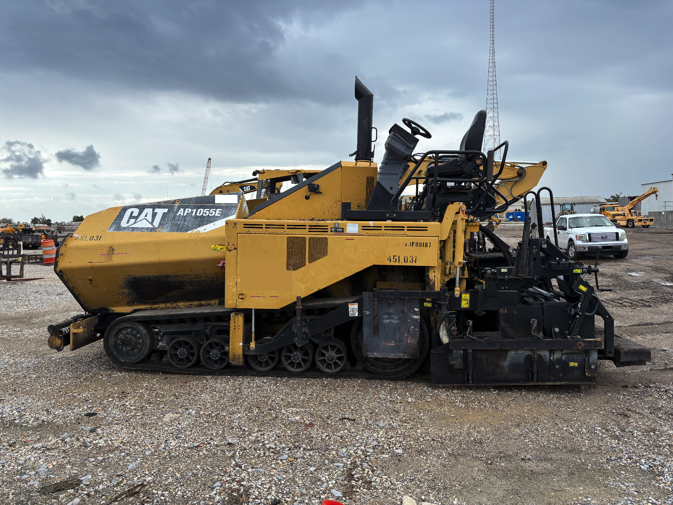 2012 CATERPILLAR AP1055E - Image 11